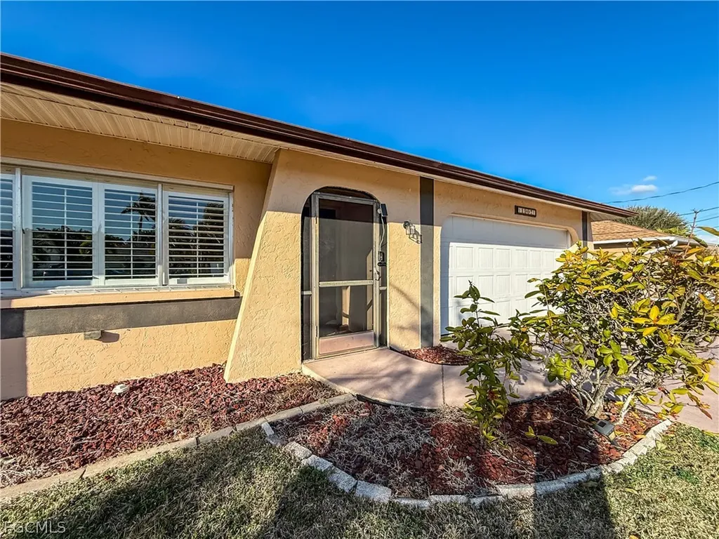 1907 SE 6th Terrace Cape Coral FL 33990
