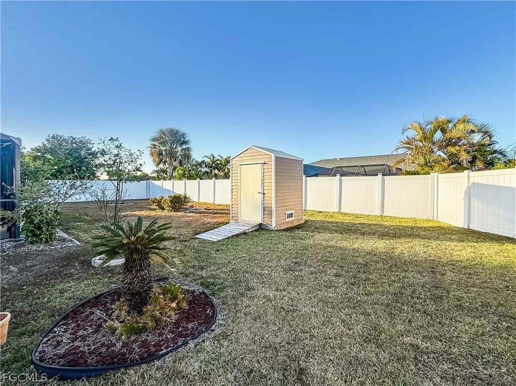 1907 SE 6th Terrace Cape Coral FL 33990