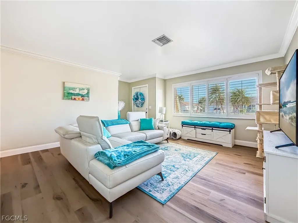 1907 SE 6th Terrace Cape Coral FL 33990