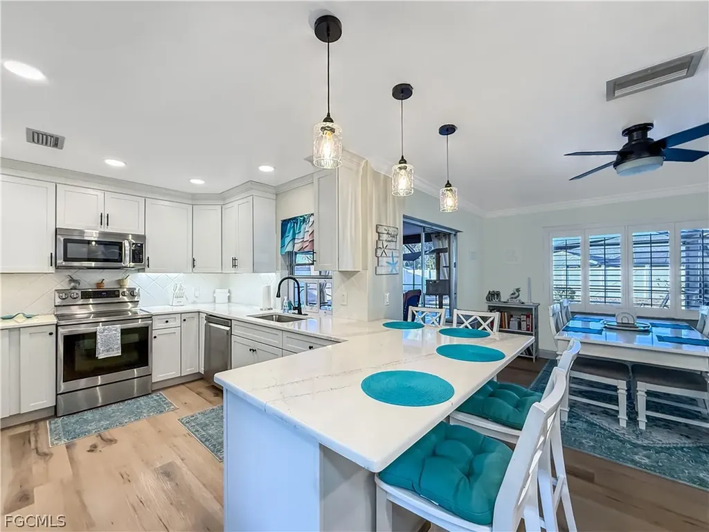 1907 SE 6th Terrace Cape Coral FL 33990