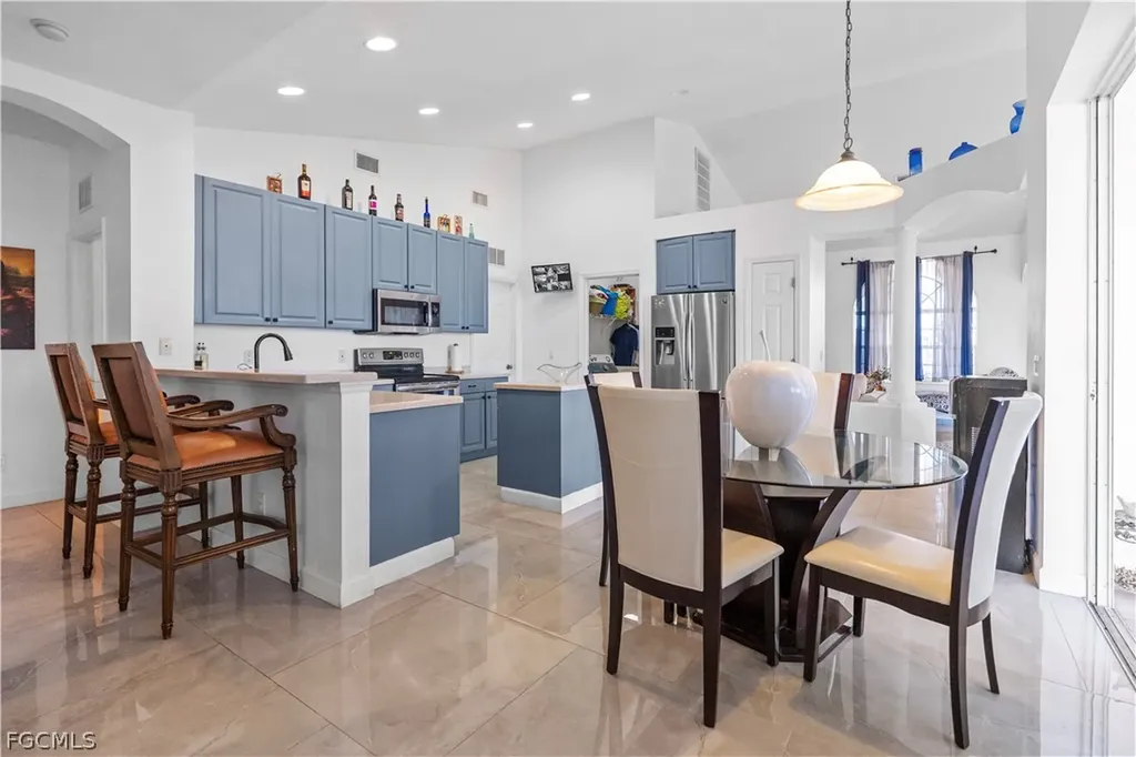 2025 NW 7th Terrace Cape Coral FL 33993