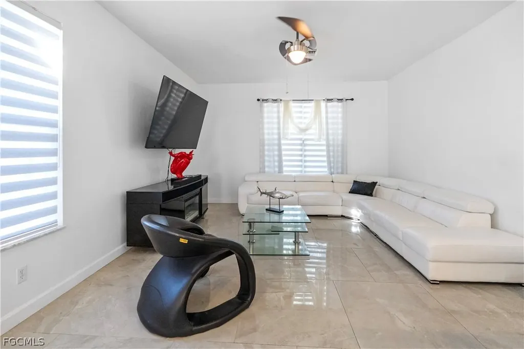 2025 NW 7th Terrace Cape Coral FL 33993