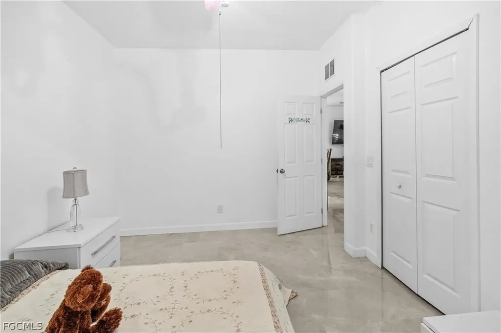 2025 NW 7th Terrace Cape Coral FL 33993