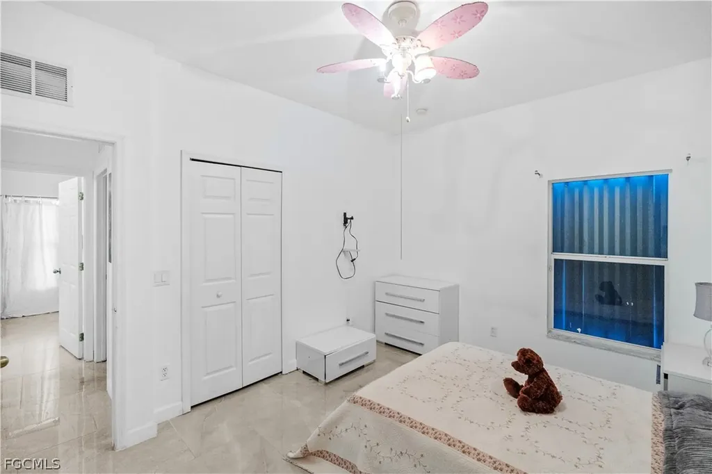 2025 NW 7th Terrace Cape Coral FL 33993