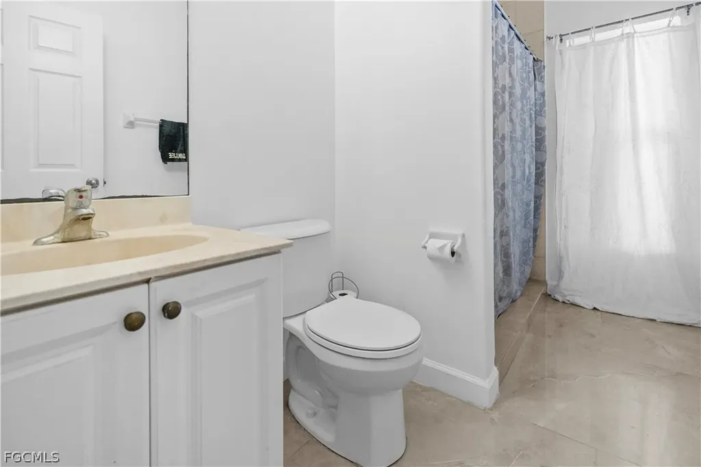 2025 NW 7th Terrace Cape Coral FL 33993