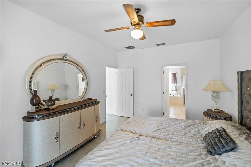 2025 NW 7th Terrace Cape Coral FL 33993