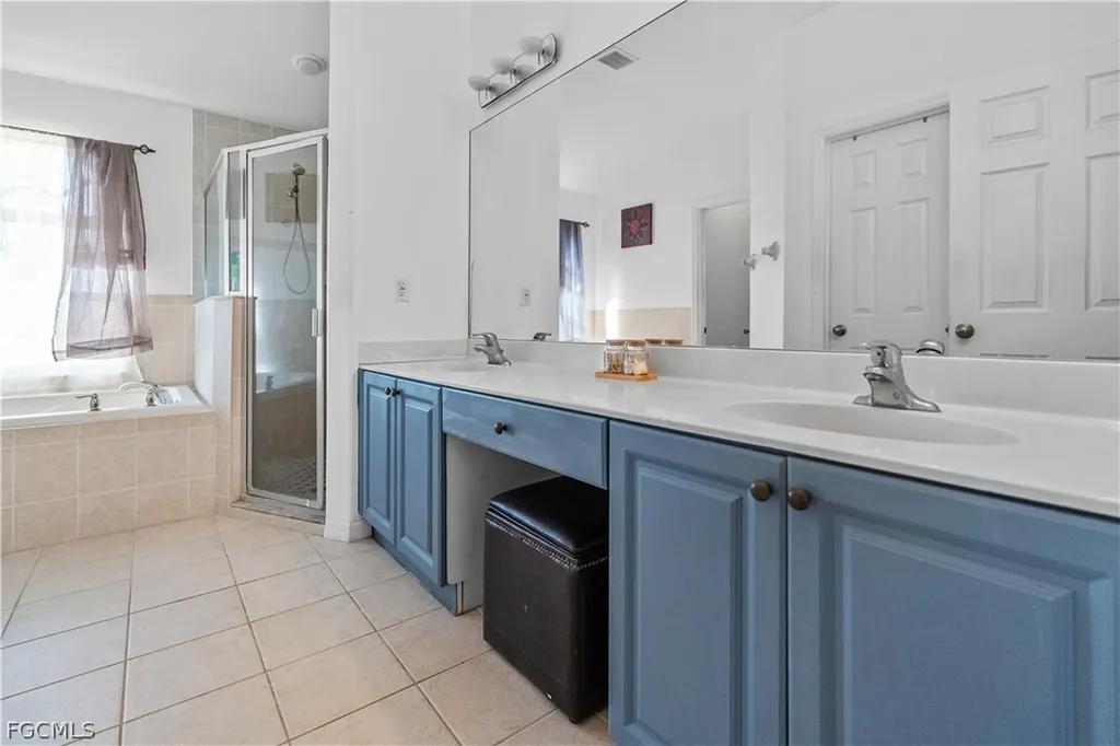 2025 NW 7th Terrace Cape Coral FL 33993
