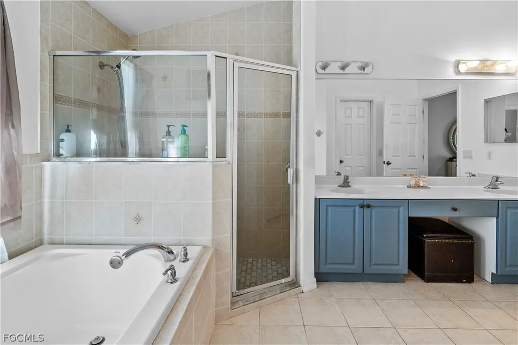 2025 NW 7th Terrace Cape Coral FL 33993