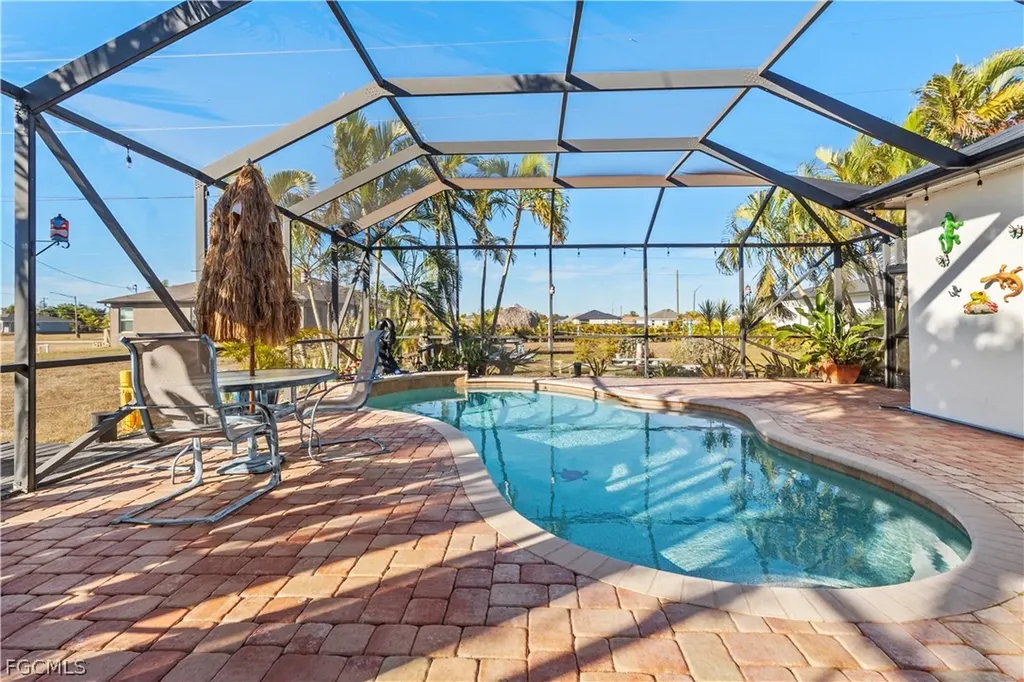 2025 NW 7th Terrace Cape Coral FL 33993