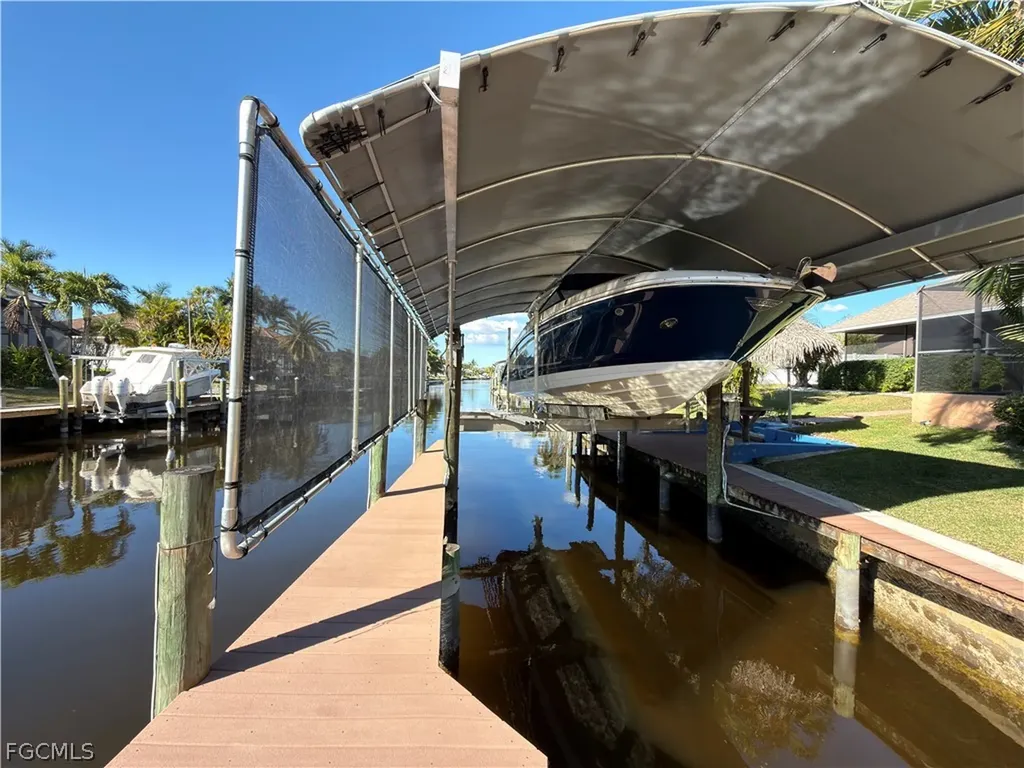 2726 SE 24th Court Cape Coral FL 33904