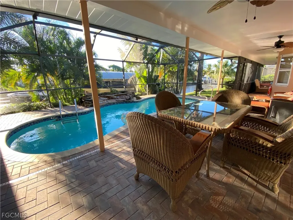 2726 SE 24th Court Cape Coral FL 33904