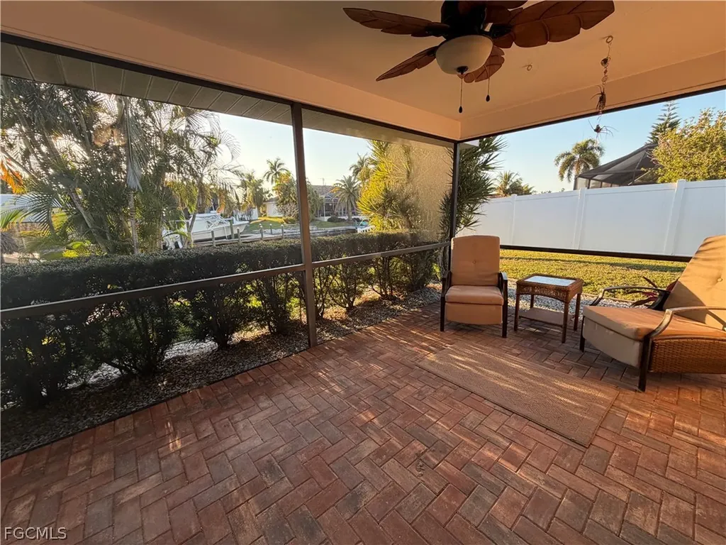 2726 SE 24th Court Cape Coral FL 33904