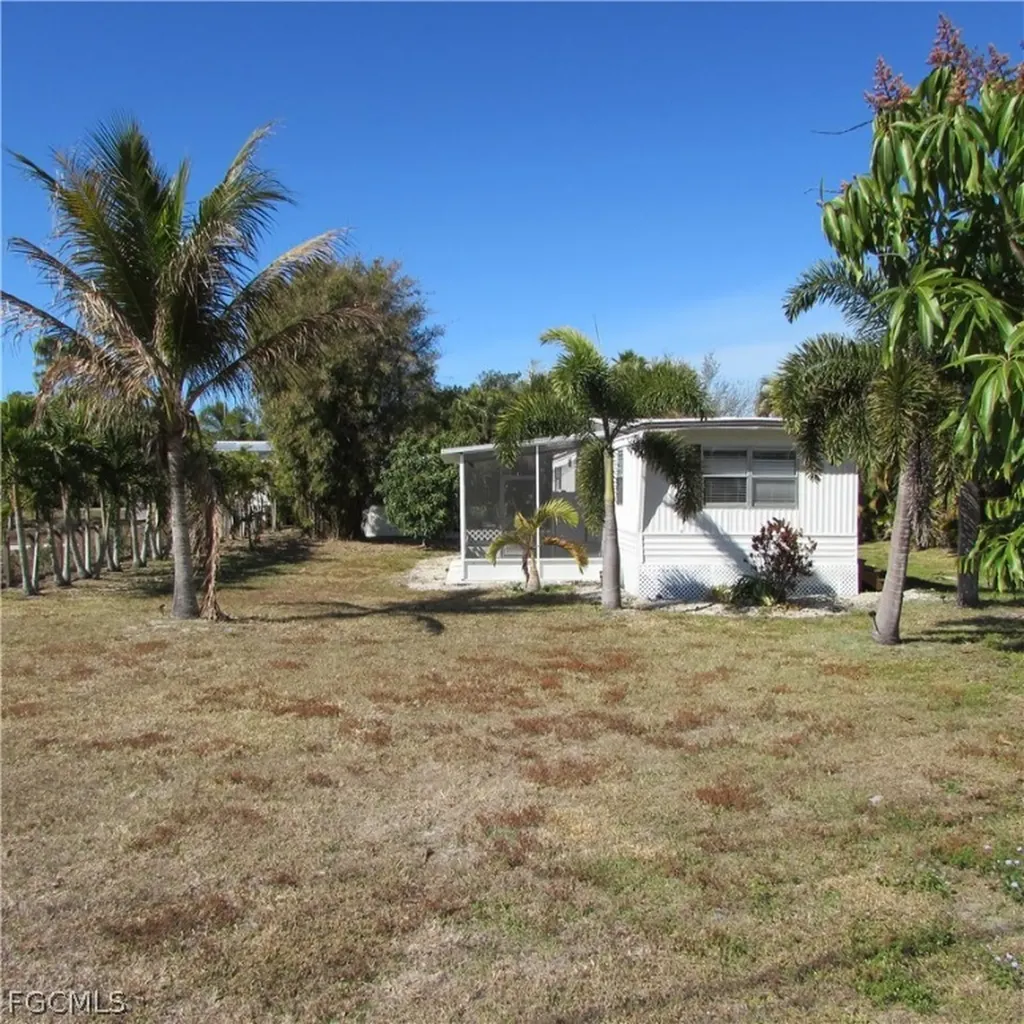 5923 Bomar Lane Bokeelia FL 33922