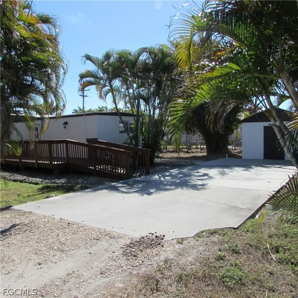 5923 Bomar Lane Bokeelia FL 33922