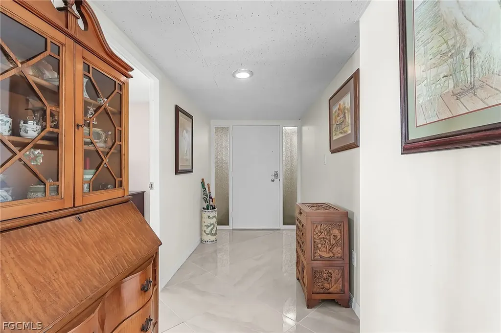 2350 W 1st Street Fort Myers FL 33901