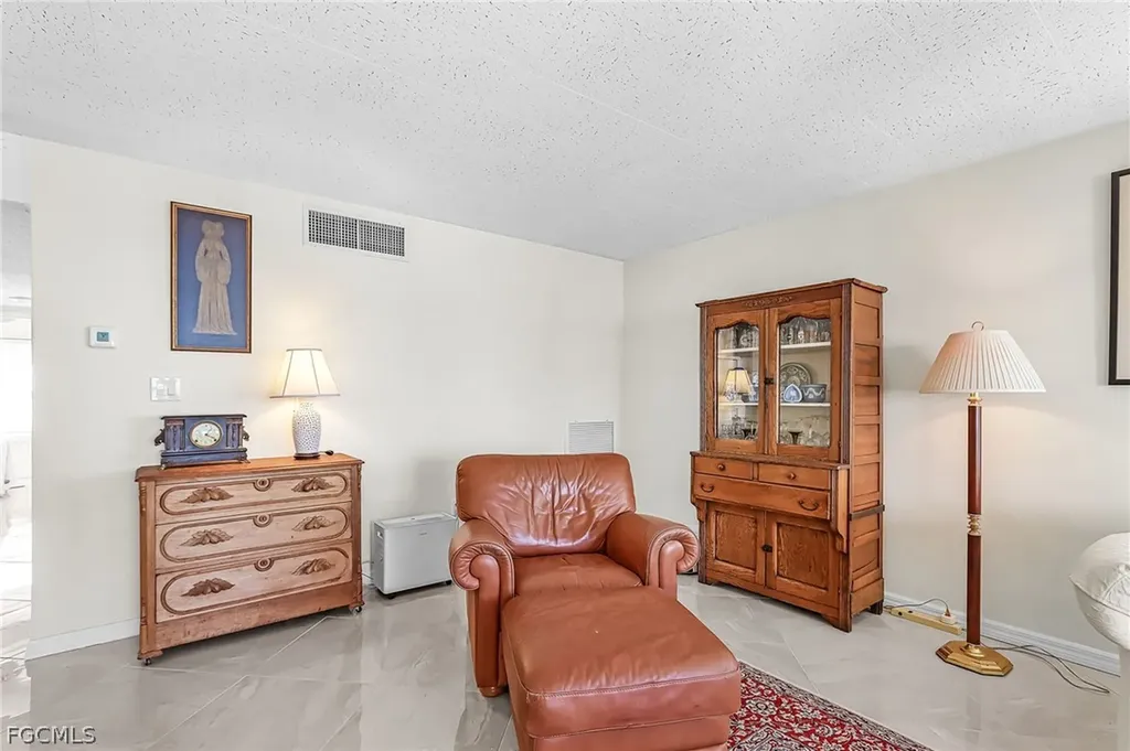2350 W 1st Street Fort Myers FL 33901