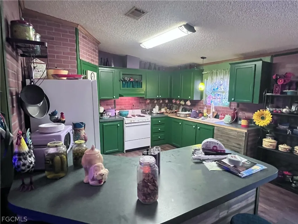 680 S Arboleda Street Clewiston FL 33440