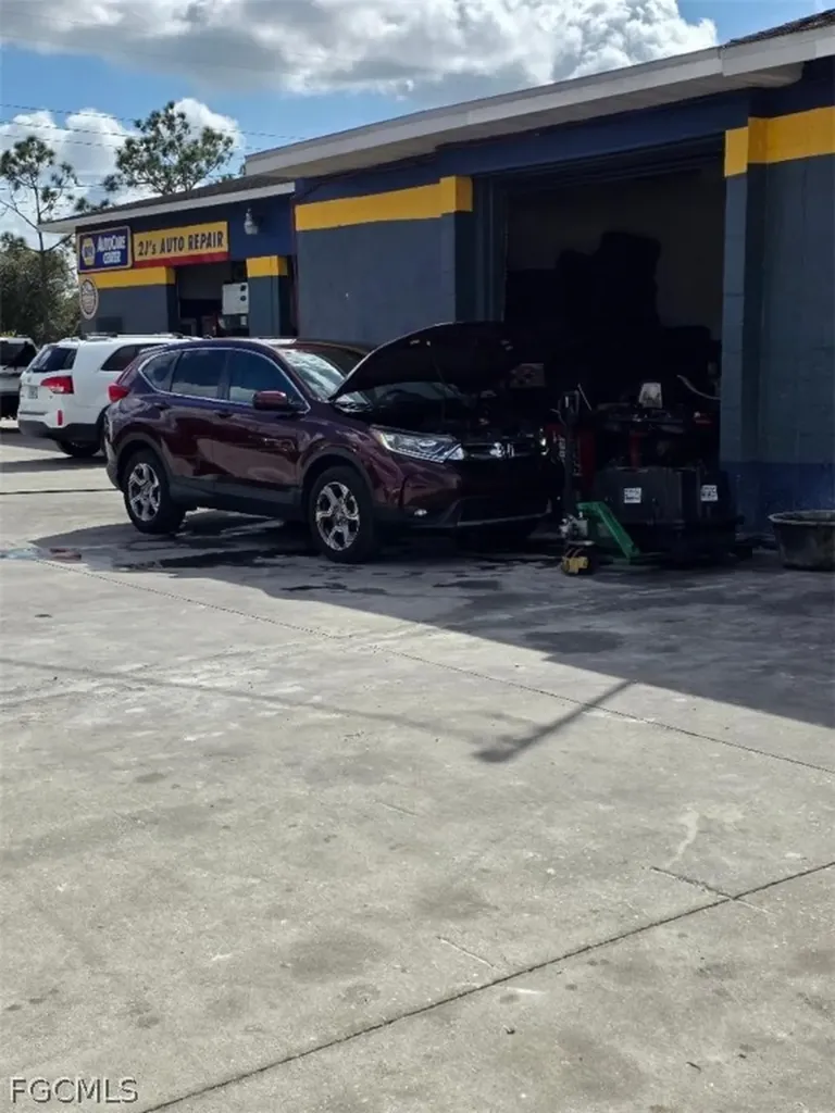 336 Gunnery Road S Lehigh Acres FL 33973