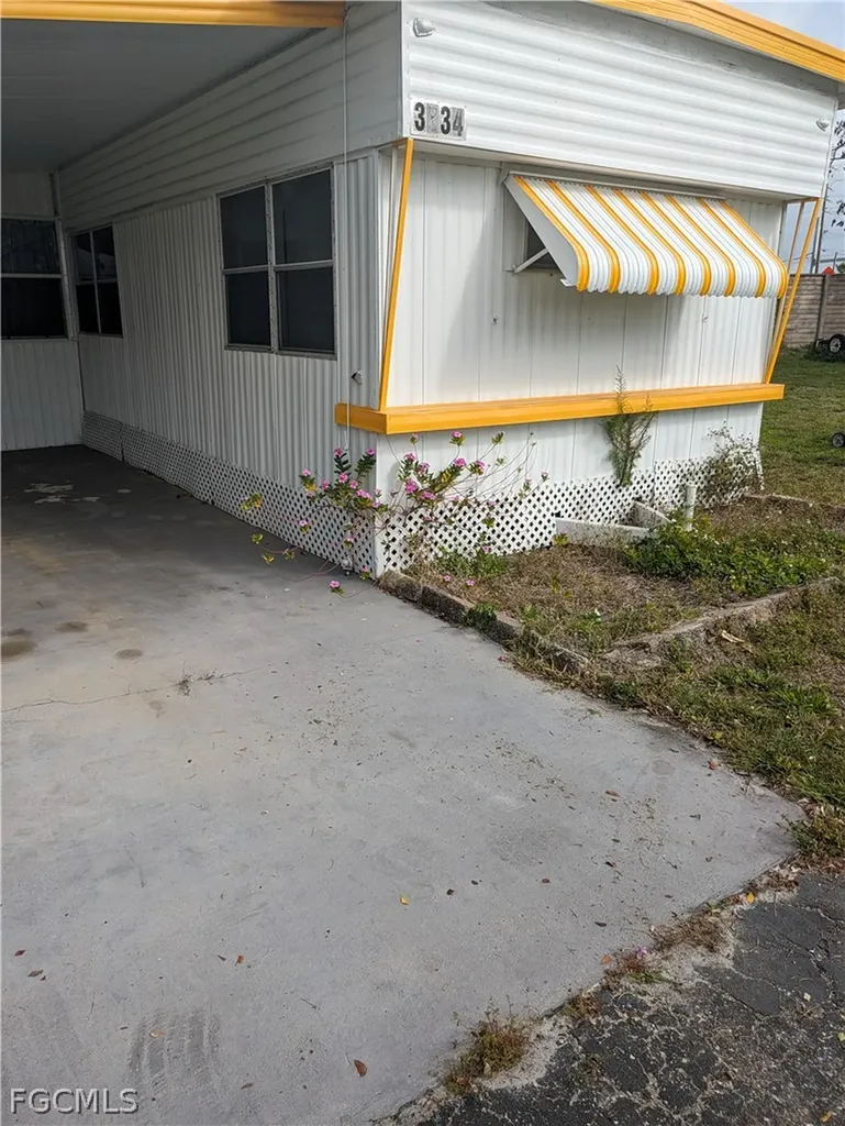 3834 Unique Circle Fort Myers FL 33908