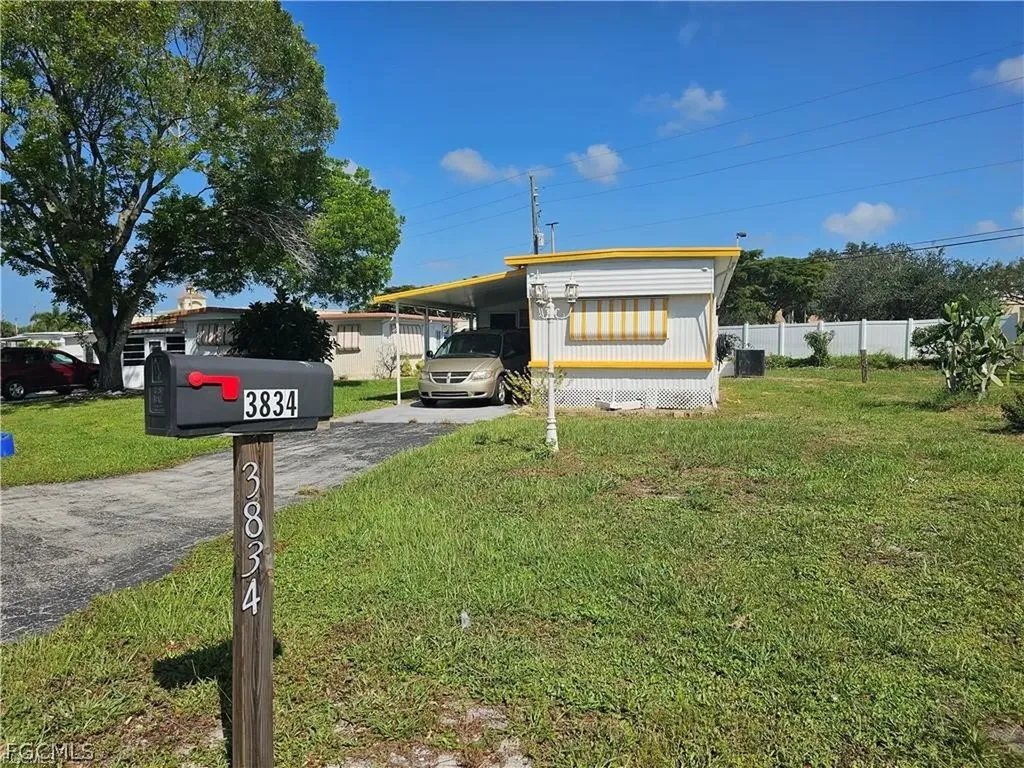 3834 Unique Circle Fort Myers FL 33908