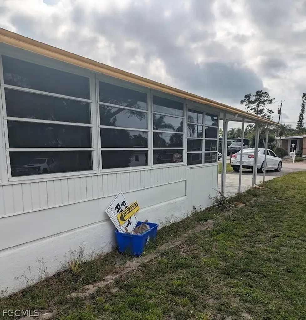 3834 Unique Circle Fort Myers FL 33908