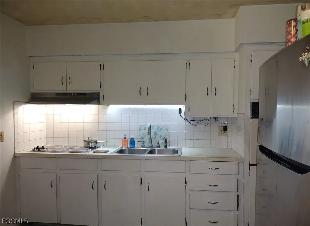 1211 Pondella Circle North Fort Myers FL 33903