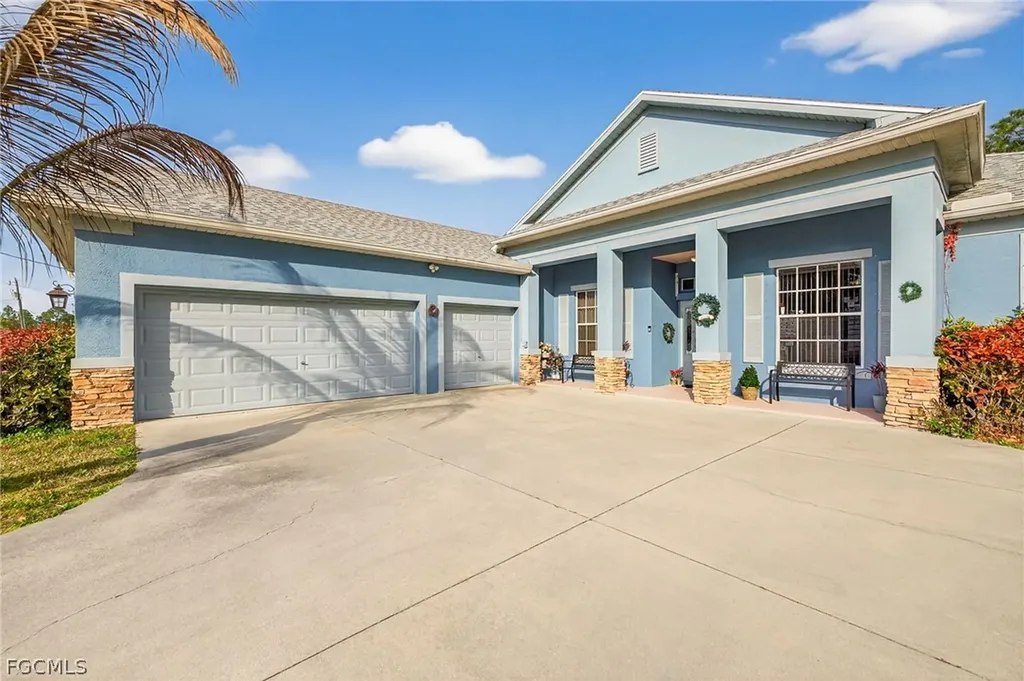 816 Palmetto Avenue Lehigh Acres FL 33972