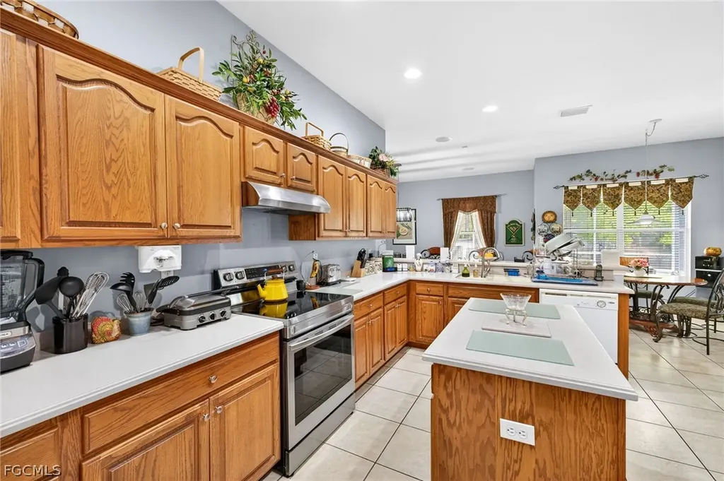 816 Palmetto Avenue Lehigh Acres FL 33972