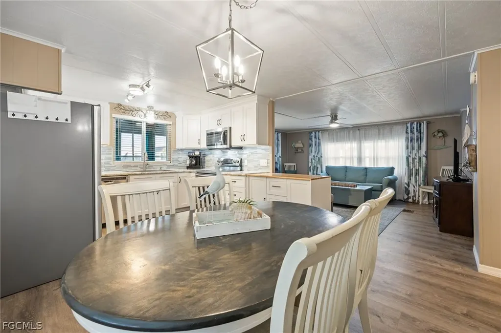 488 Jacklin Lane North Fort Myers FL 33903