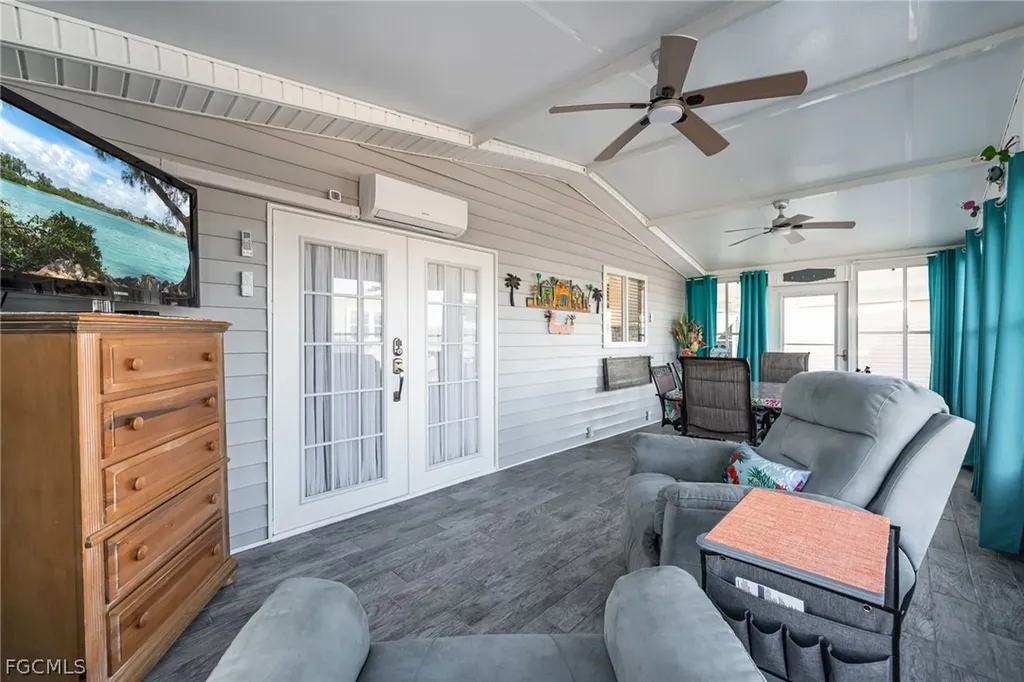 488 Jacklin Lane North Fort Myers FL 33903