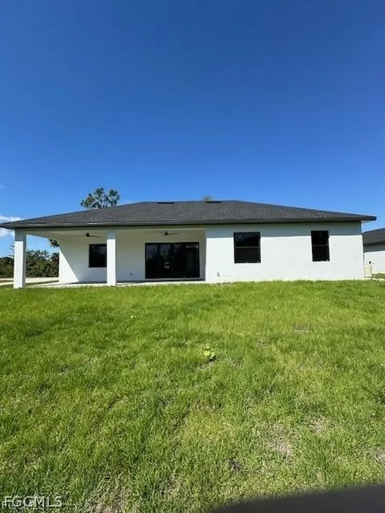 1822 Jacinto Avenue Lehigh Acres FL 33972