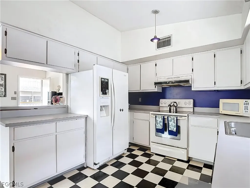 8010 Buccaneer Drive Fort Myers Beach FL 33931