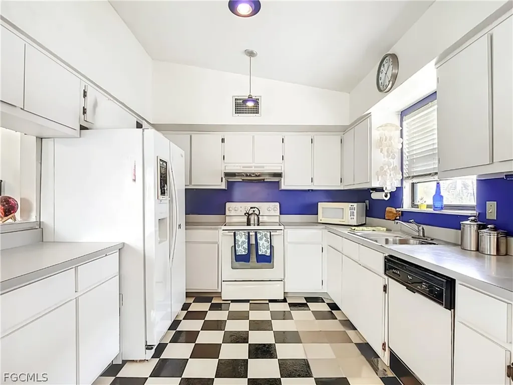 8010 Buccaneer Drive Fort Myers Beach FL 33931
