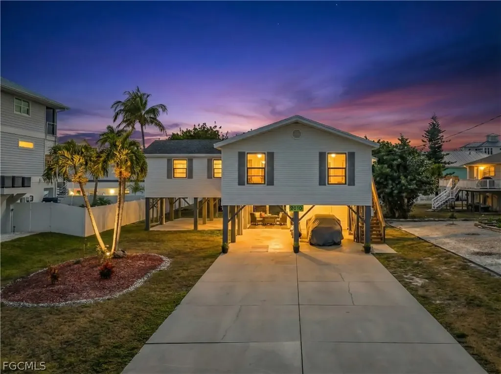 8010 Buccaneer Drive Fort Myers Beach FL 33931