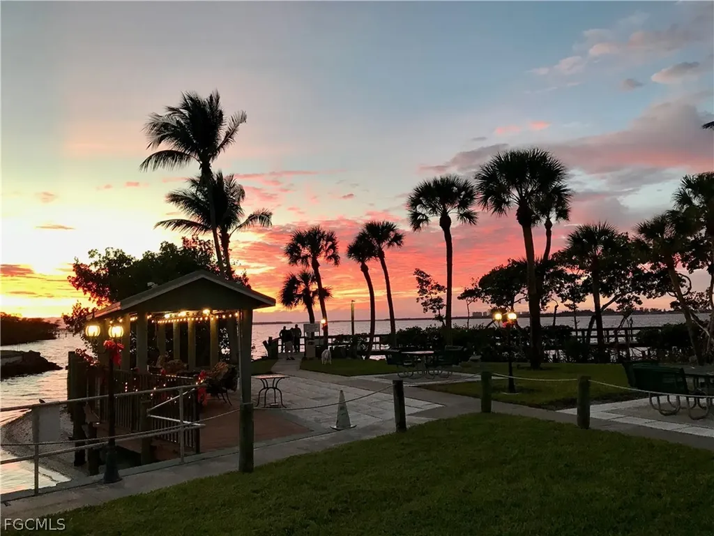15236 Knots Landing Fort Myers FL 33908