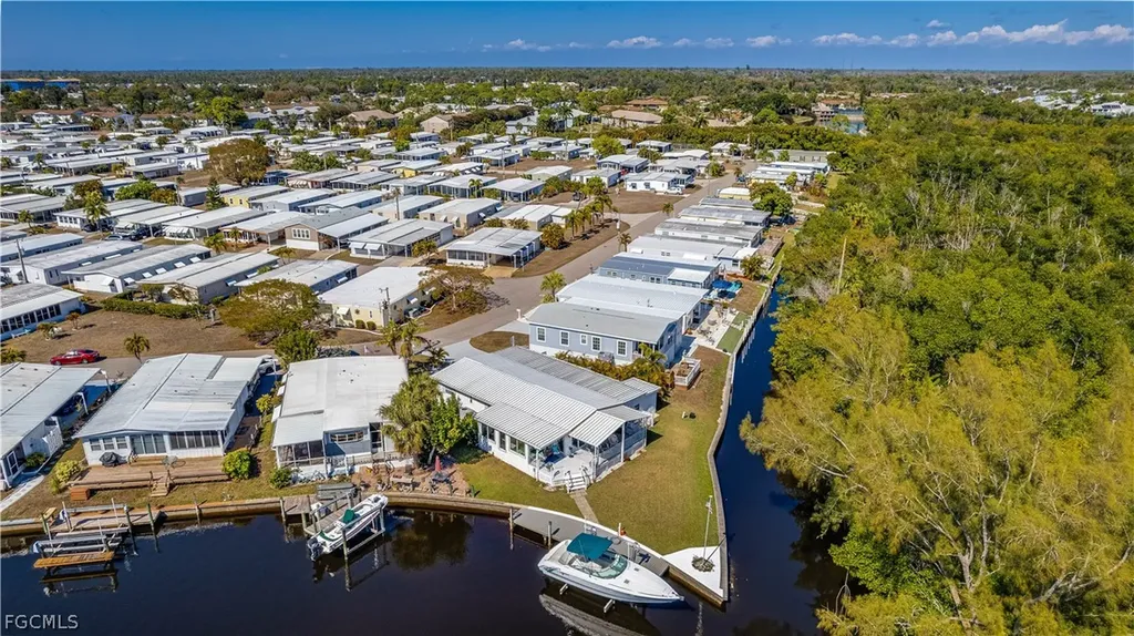 14641 Paul Revere Loop North Fort Myers FL 33917