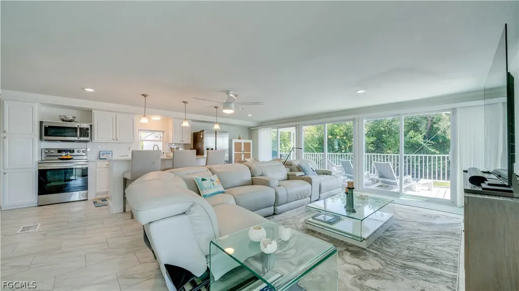 14641 Paul Revere Loop North Fort Myers FL 33917