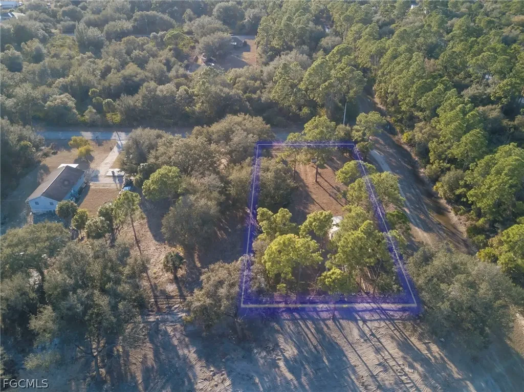 2320 Abbott Avenue Alva FL 33920