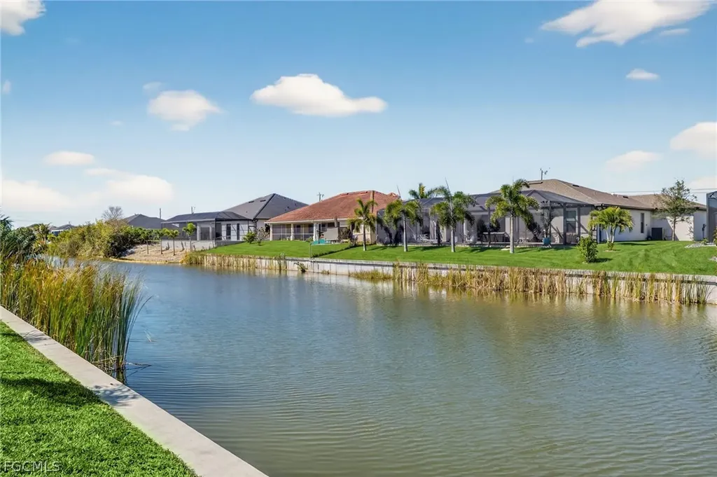 1423 SW 1st Terrace Cape Coral FL 33991