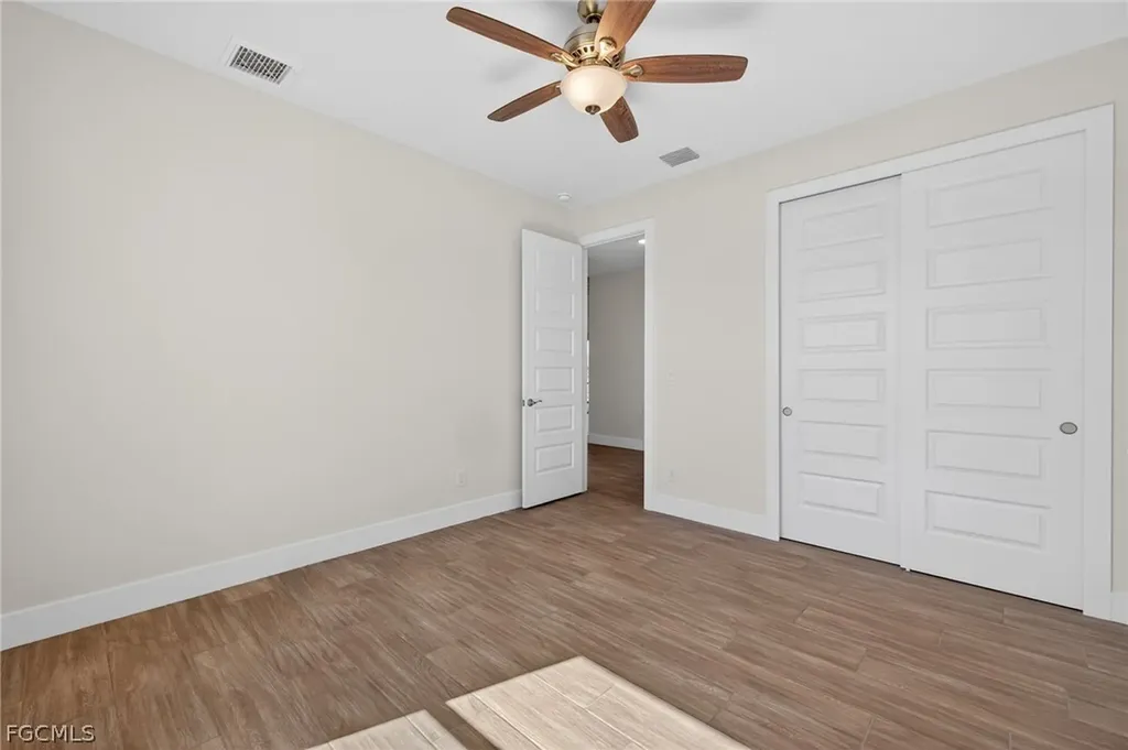 1423 SW 1st Terrace Cape Coral FL 33991