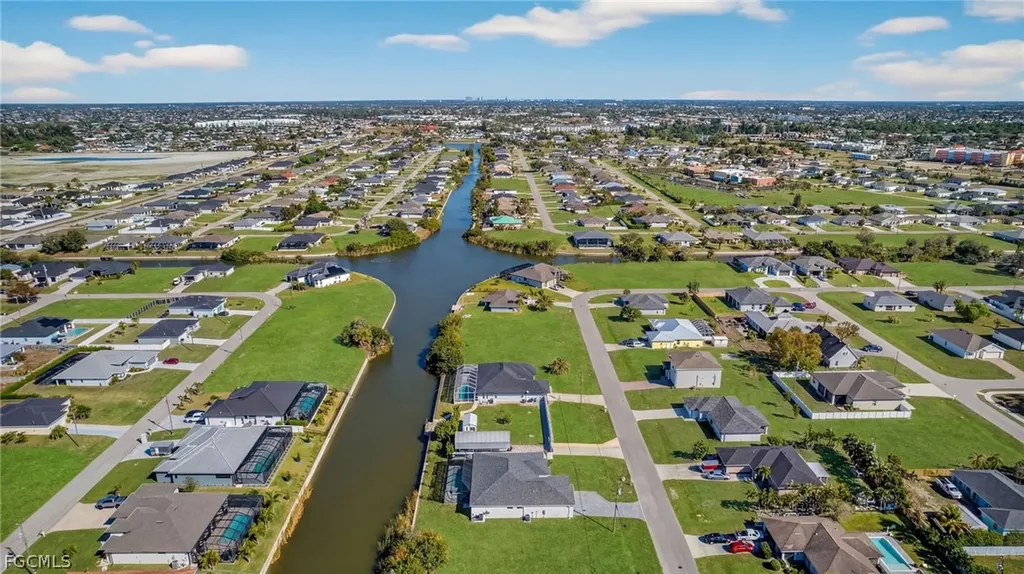 1423 SW 1st Terrace Cape Coral FL 33991