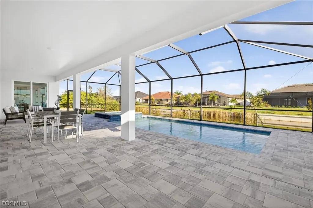 1423 SW 1st Terrace Cape Coral FL 33991