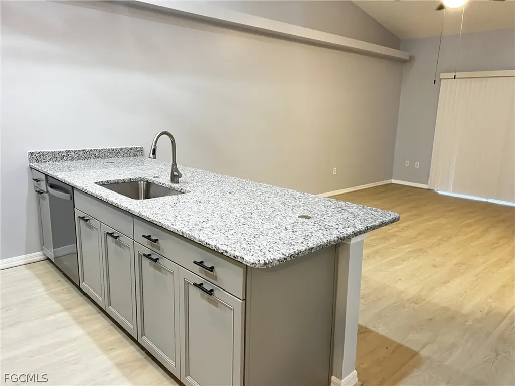 1428 SE 24th Avenue Cape Coral FL 33990