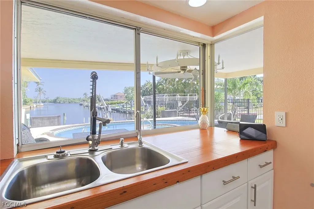 147 Coral Drive Fort Myers FL 33905