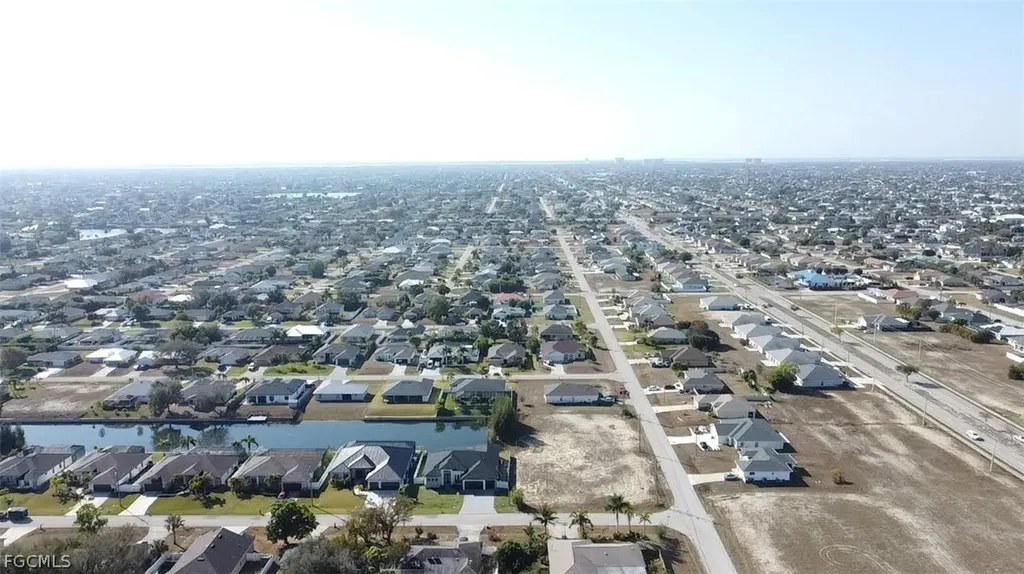 2809 SW 7th Place Cape Coral FL 33914