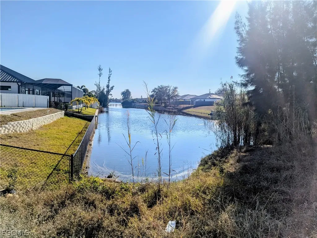 2809 SW 7th Place Cape Coral FL 33914
