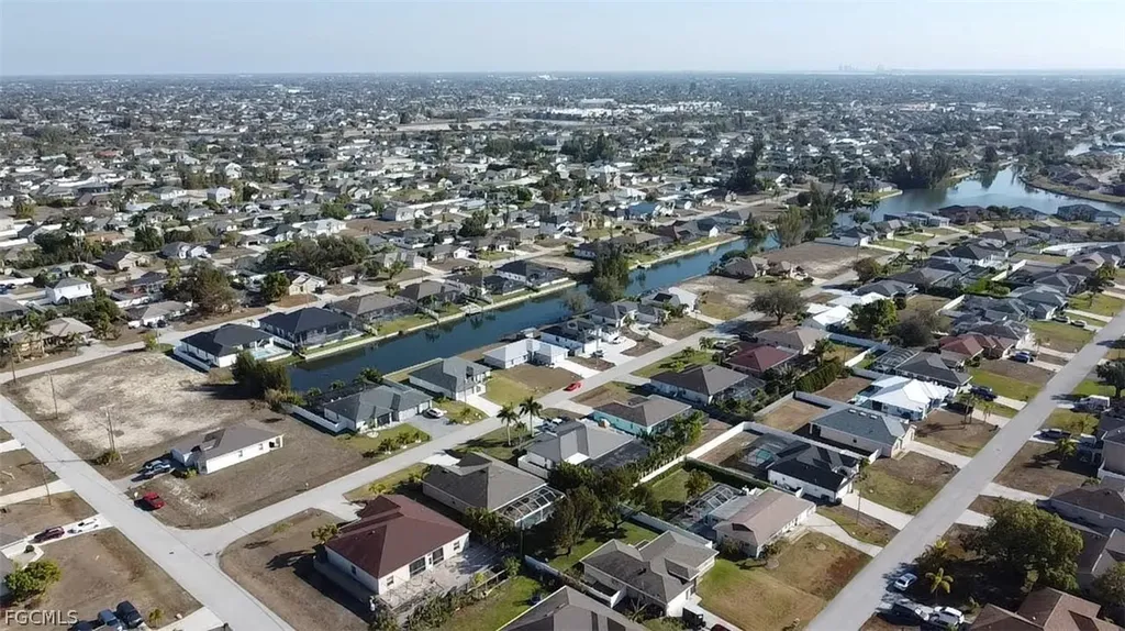 2809 SW 7th Place Cape Coral FL 33914