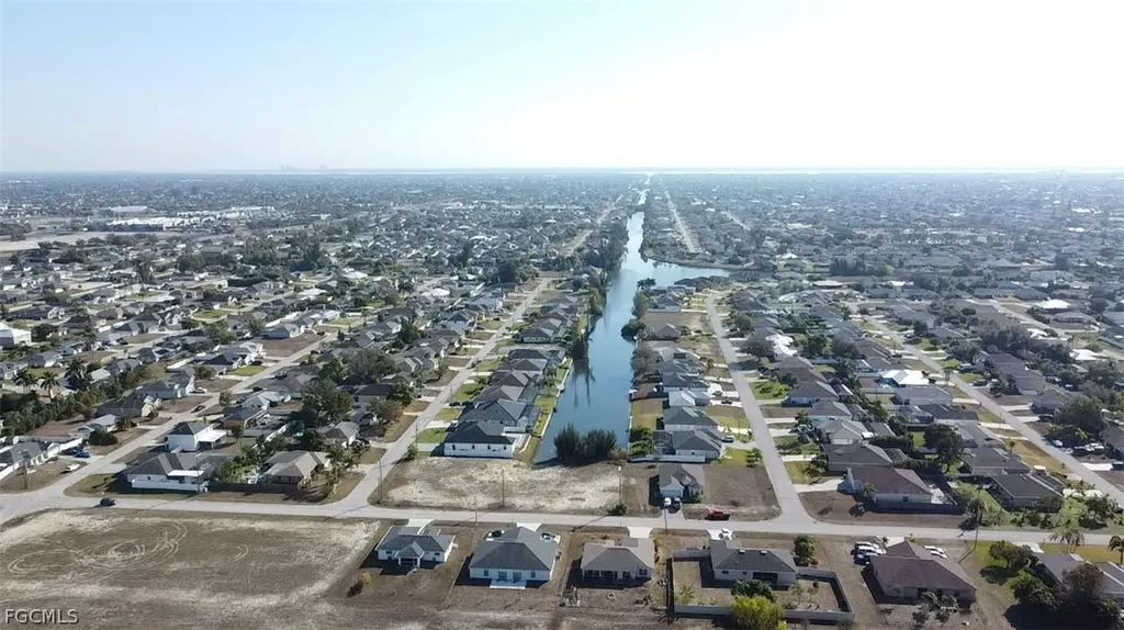 2809 SW 7th Place Cape Coral FL 33914