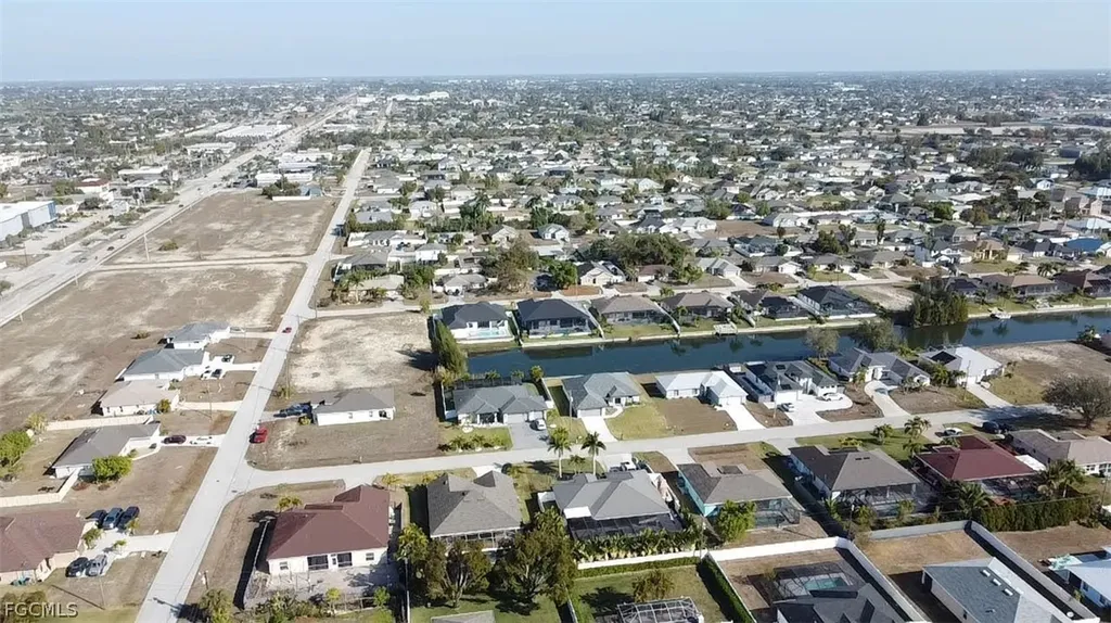 2809 SW 7th Place Cape Coral FL 33914