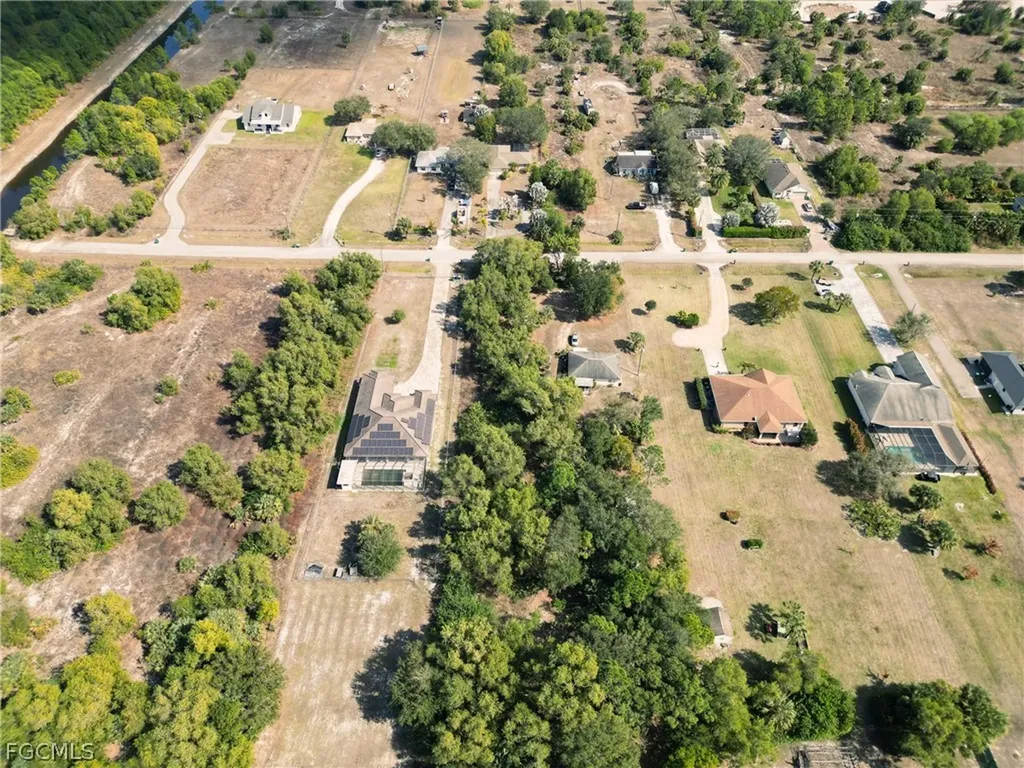48XX 10th Street NE Naples FL 34120